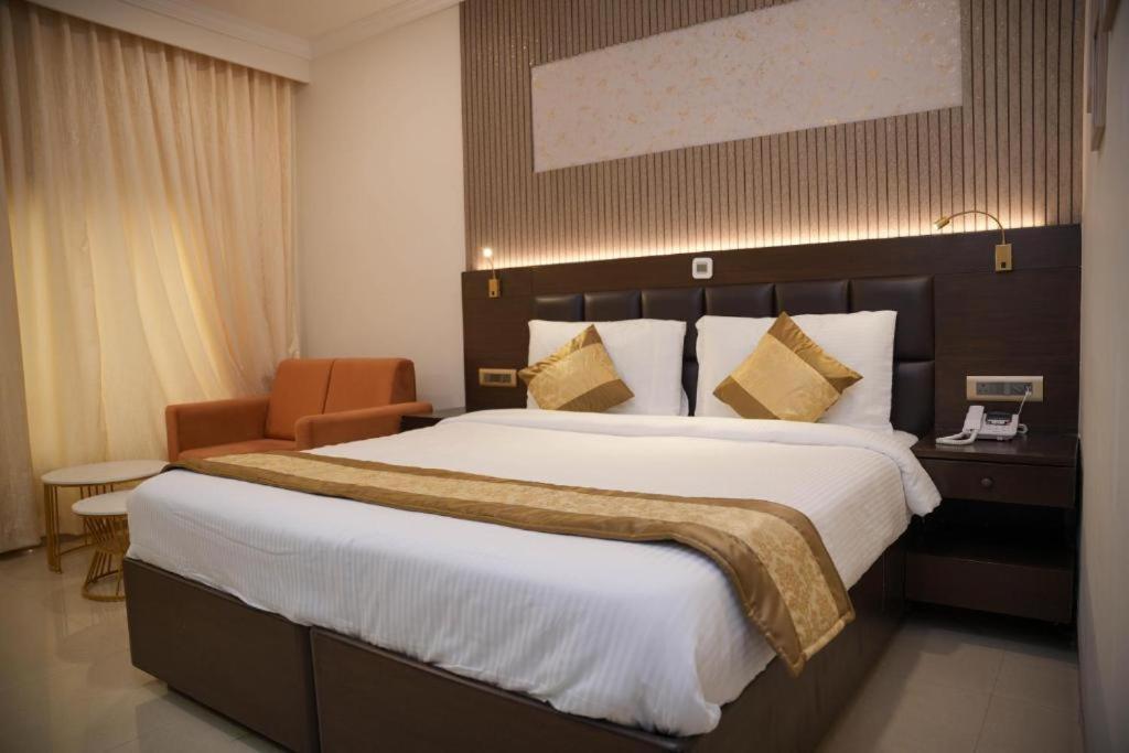 Hotel Vijaydeep Place Near Delhi Airport Új-Delhi Kültér fotó