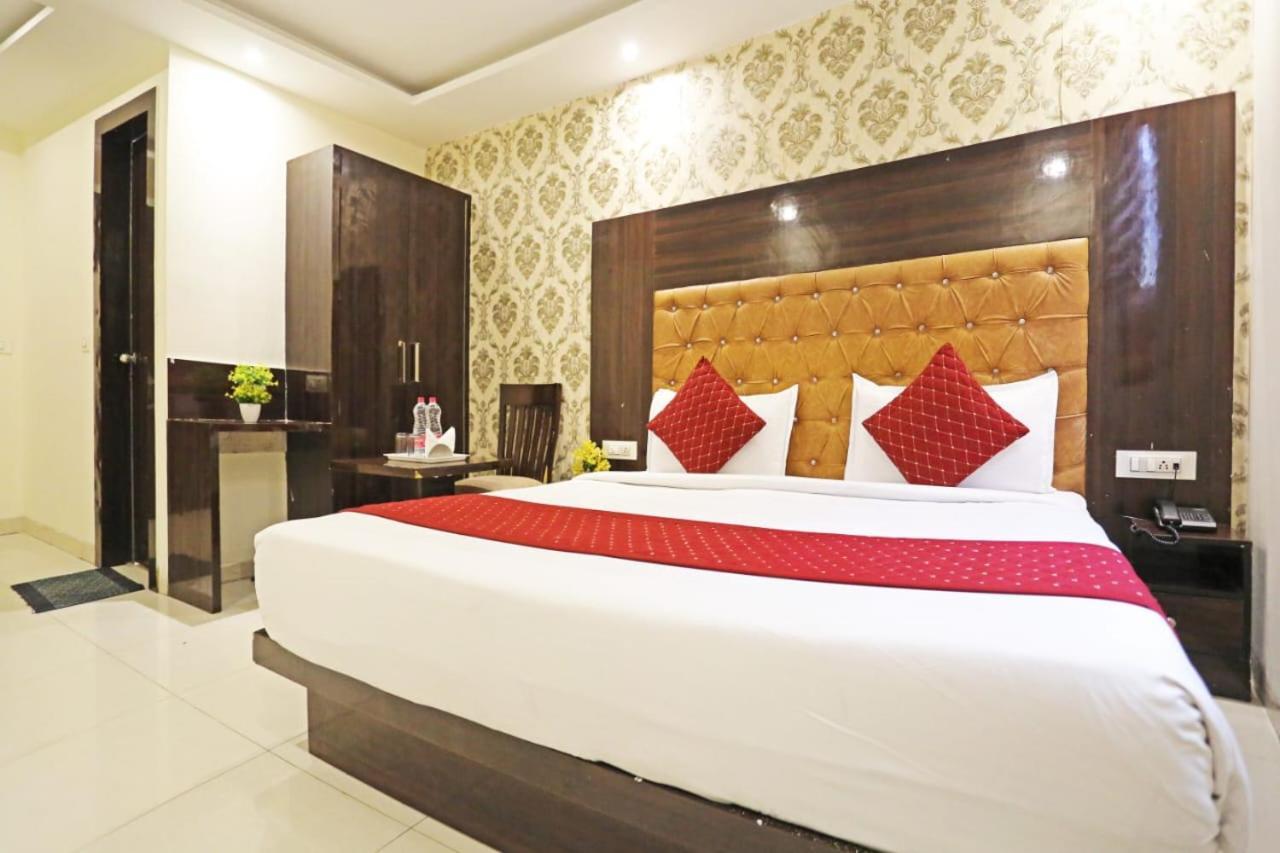 Hotel Vijaydeep Place Near Delhi Airport Új-Delhi Kültér fotó