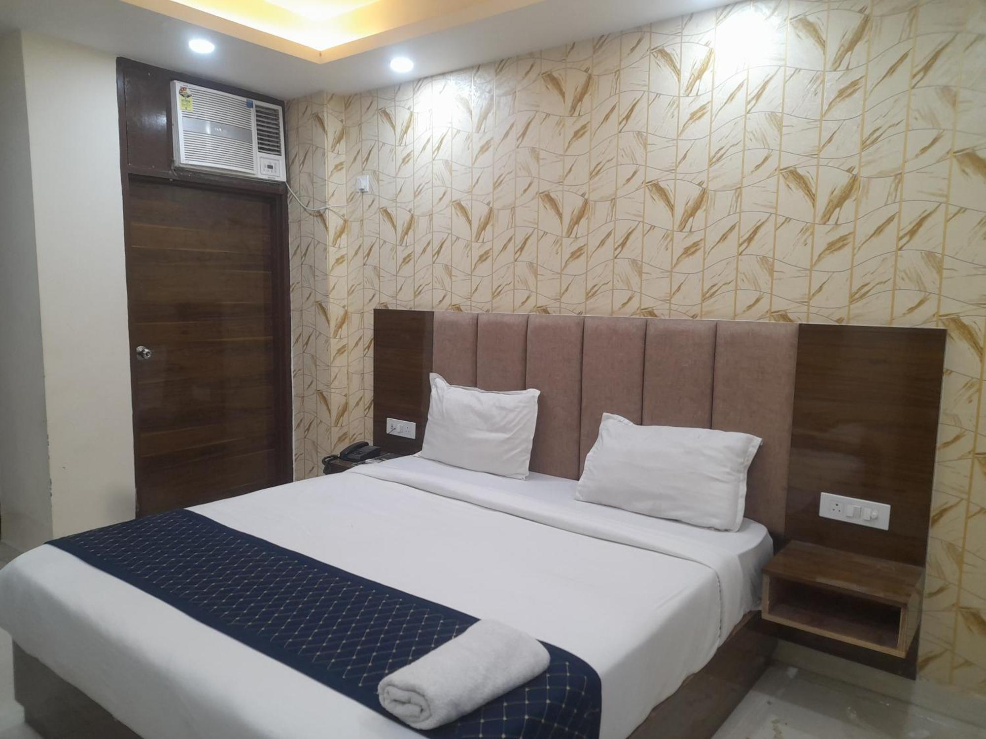Hotel Vijaydeep Place Near Delhi Airport Új-Delhi Kültér fotó