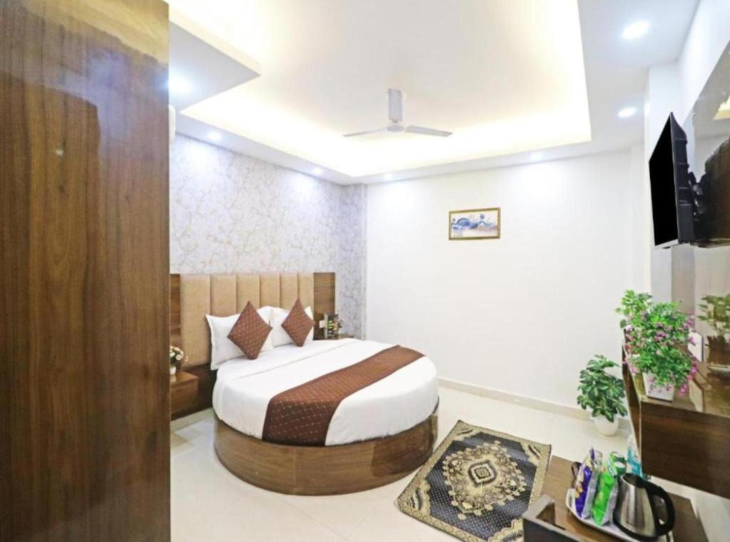 Hotel Vijaydeep Place Near Delhi Airport Új-Delhi Kültér fotó