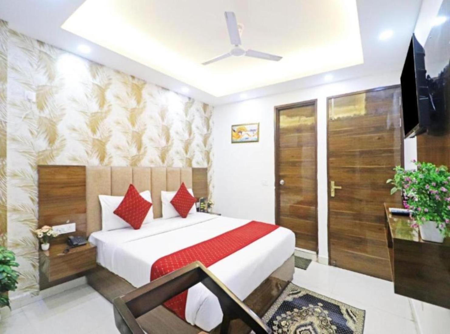 Hotel Vijaydeep Place Near Delhi Airport Új-Delhi Kültér fotó