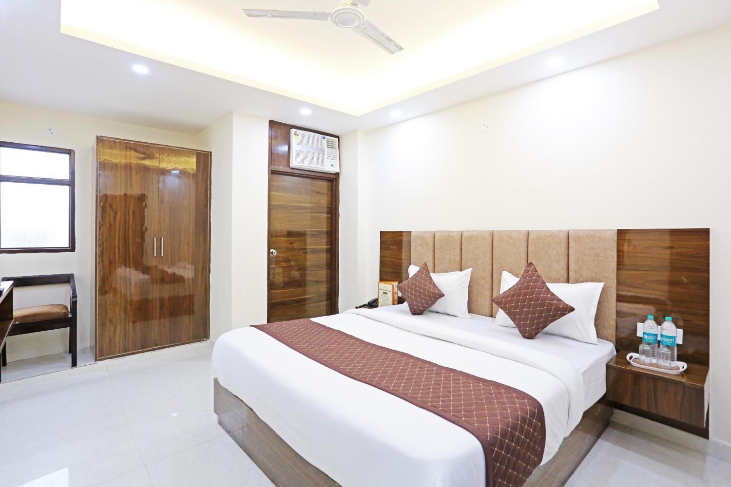 Hotel Vijaydeep Place Near Delhi Airport Új-Delhi Kültér fotó