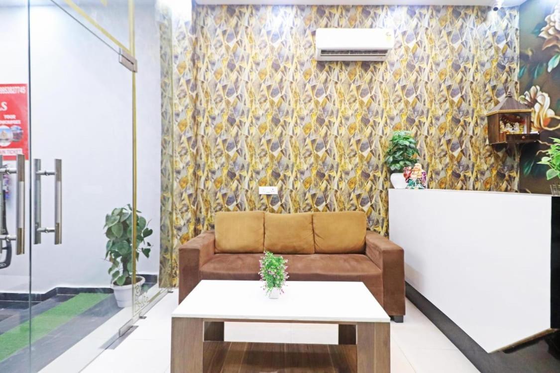 Hotel Vijaydeep Place Near Delhi Airport Új-Delhi Kültér fotó